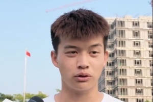刘浩帆等浙江队球员进校园:很开心这么多人认识我,努力没白费 刘浩帆等浙江队球员进校园:很开心这么多人认识我,努力没白费