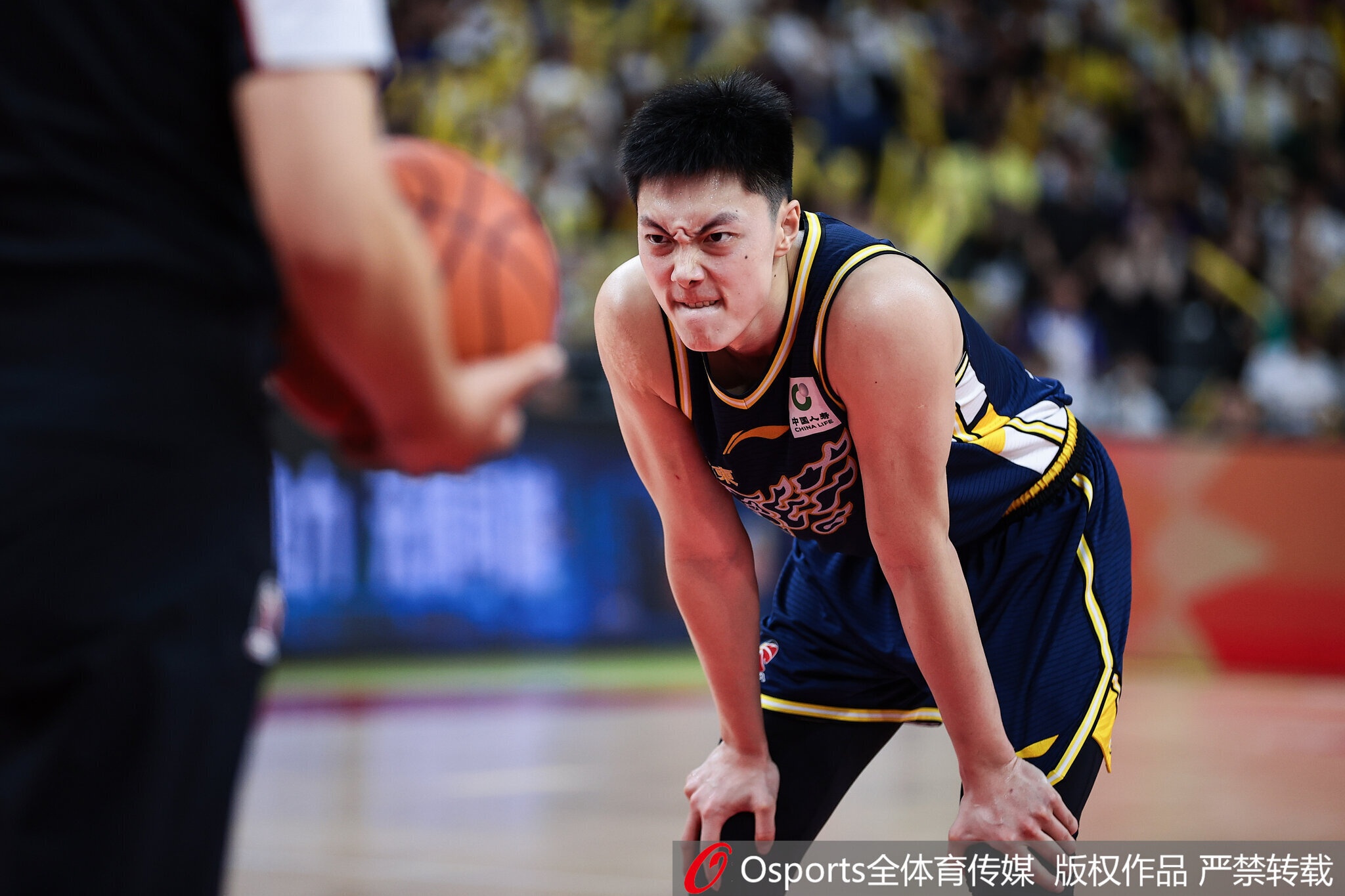 差距明显!广东首节全队三分6投1中 广厦10投6中&命中率达60% 差距明显!广东首节全队三分6投1中 广厦10投6中&命中率达60%