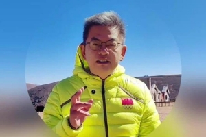 苏群:76人的配合是多巨头球队很难见到的 尤其是得分分布很平均 苏群:76人的配合是多巨头球队很难见到的 尤其是得分分布很平均
